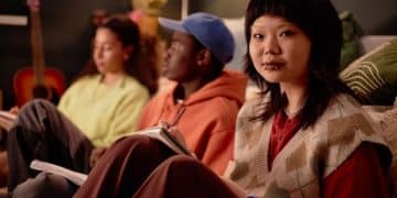 Korean Dramas & Social Media: US Fandoms and Online Communities - Cover Image